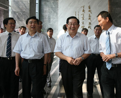 全國政協副主席、致公黨中央主席、科技部部長萬鋼率調研組蒞臨大族激光