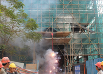 【喜報】大族粵銘集團東莞生產(chǎn)基地擴建工程封頂儀式圓滿舉行 【喜報】大族粵銘集團東莞生產(chǎn)基地擴建工程封頂儀式圓滿舉行