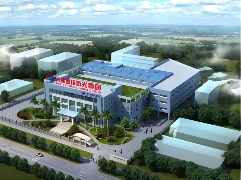 大族粵銘在數控三維激光切割機.png